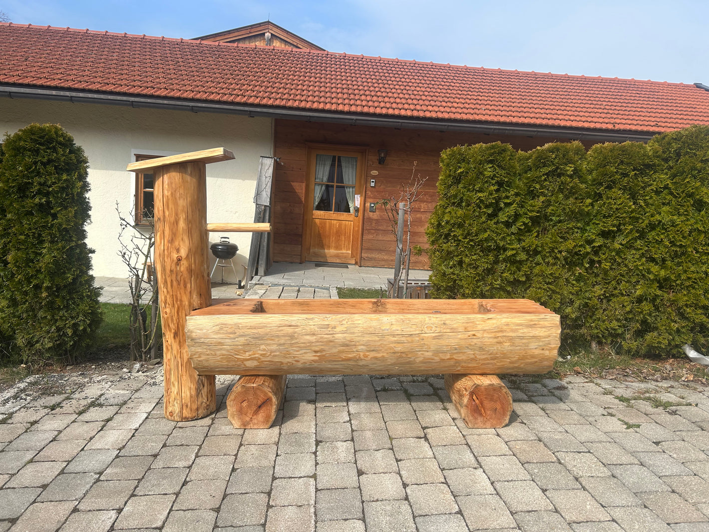 Ausstellungsbrunnen ,,Watzmann" Lärchenbrunnen Säule stirnseitig 175cm Länge
